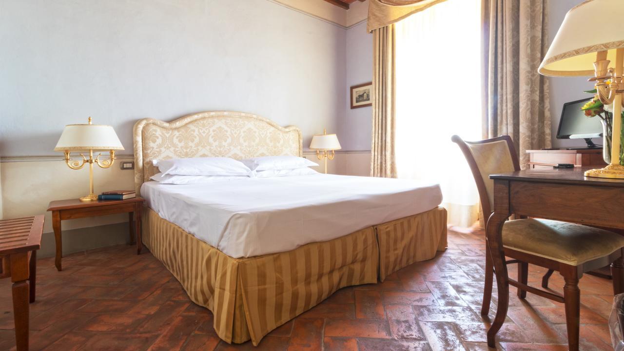 Badia Di Campoleone Villa Arezzo Kamer foto